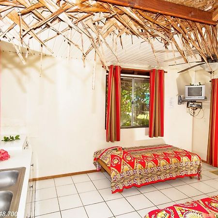Pension Fare Maeva Huahine エクステリア 写真