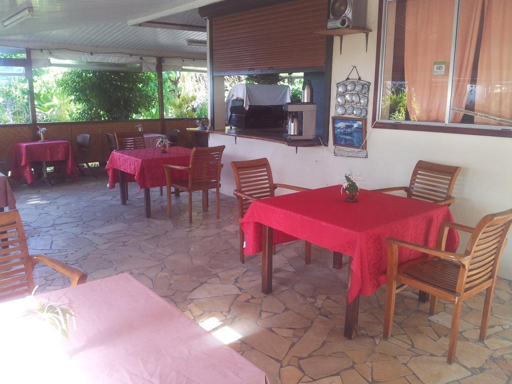 Pension Fare Maeva Huahine エクステリア 写真